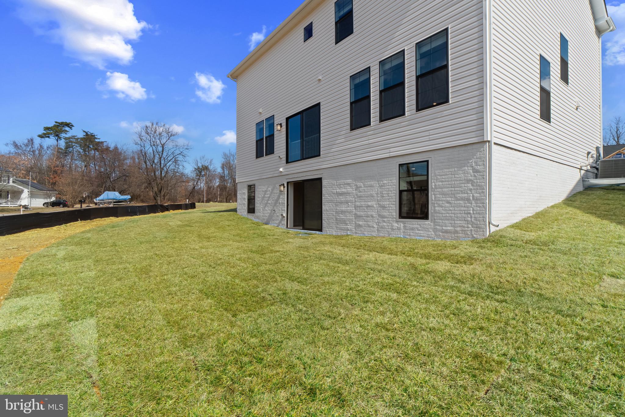 BEECHWOOD MANOR - Residential