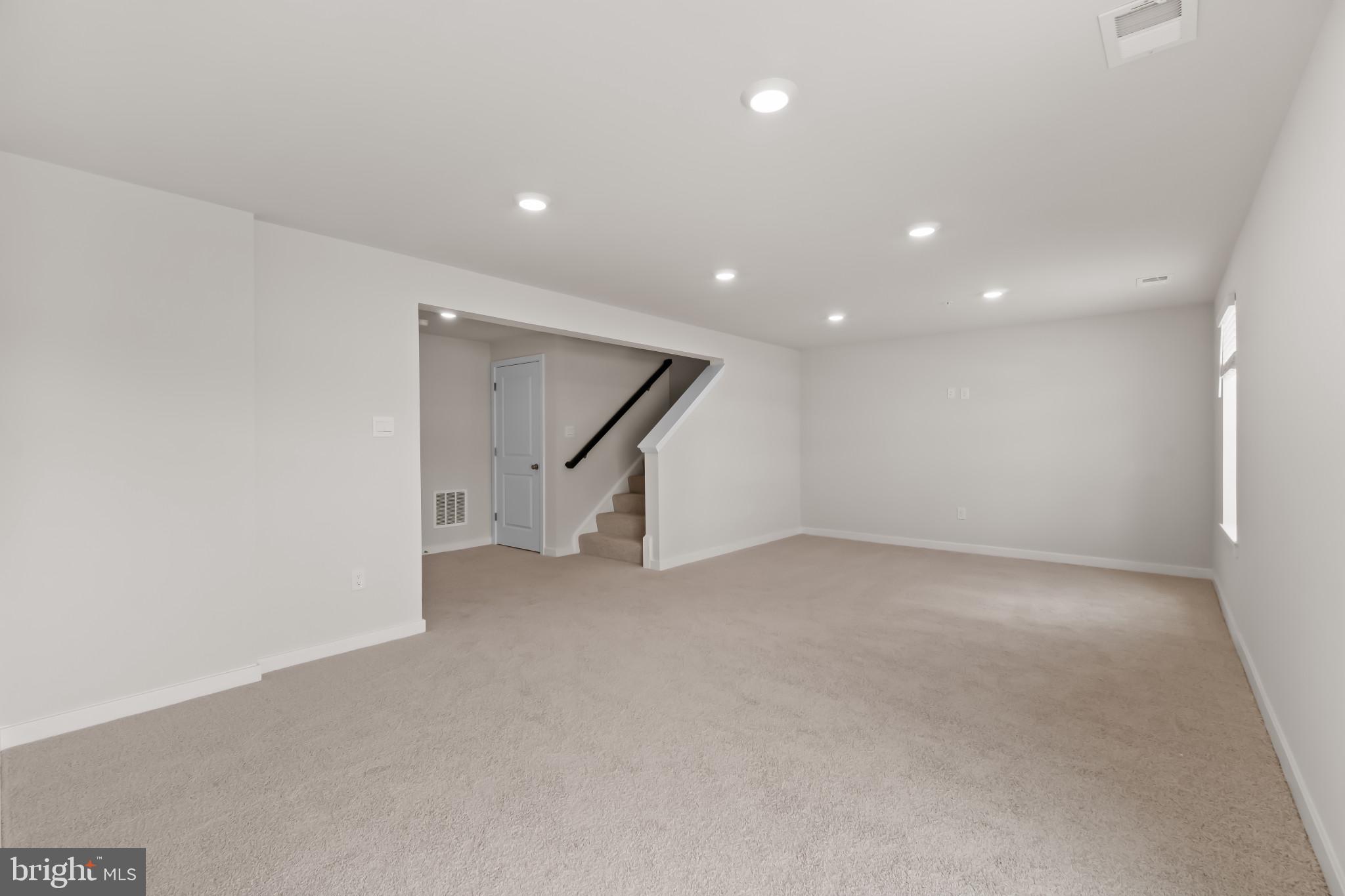 BEECHWOOD MANOR - Residential