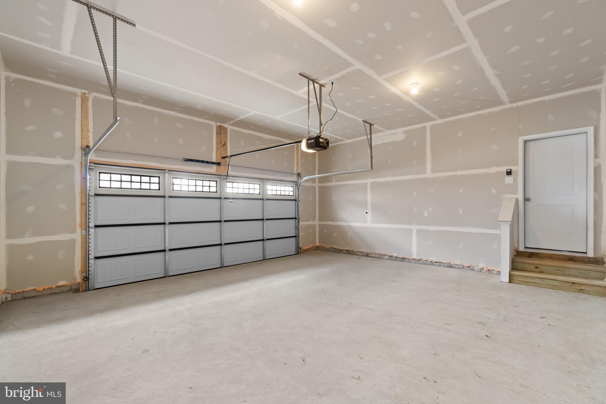 BEECHWOOD MANOR - Residential