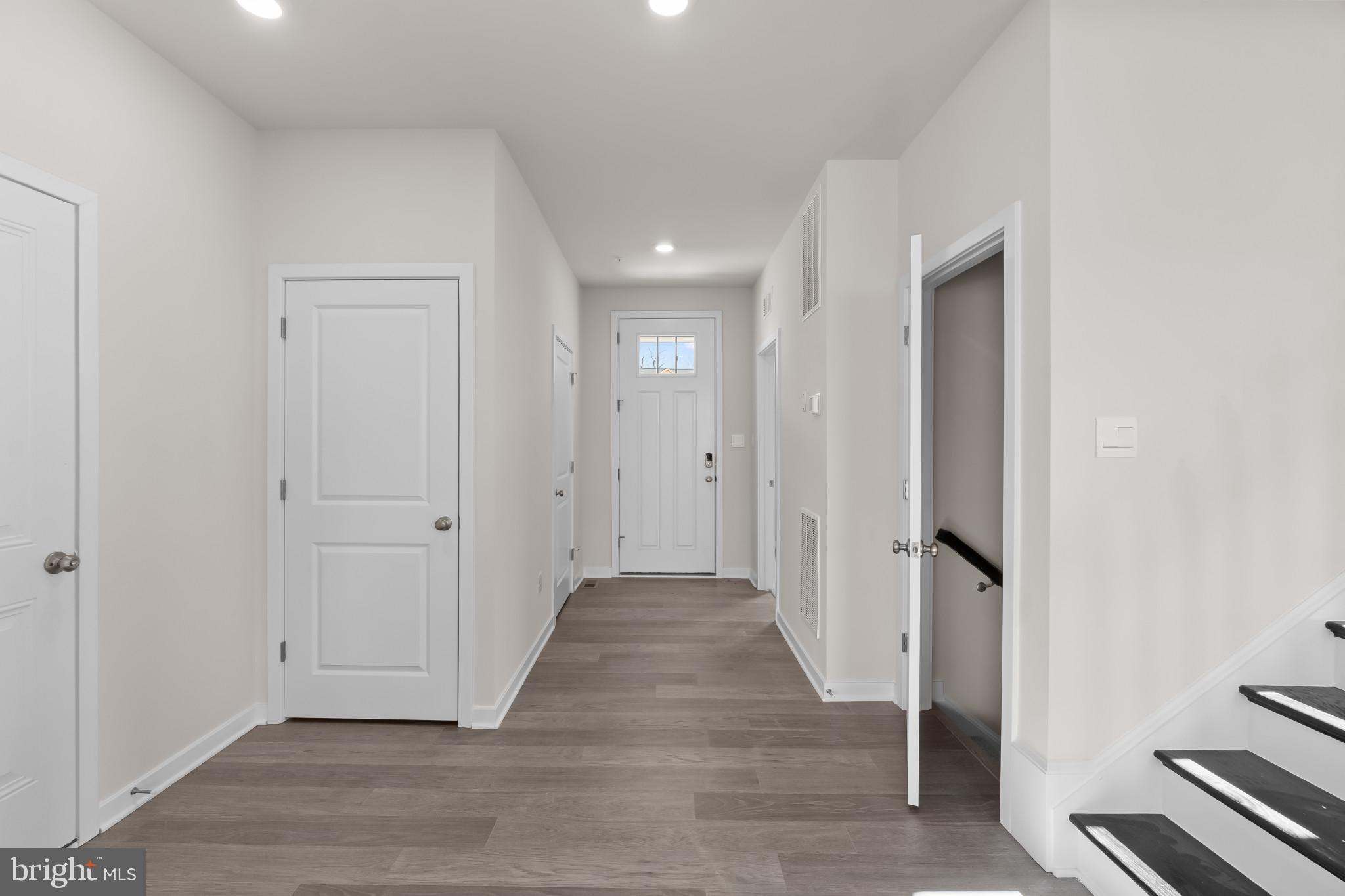 BEECHWOOD MANOR - Residential