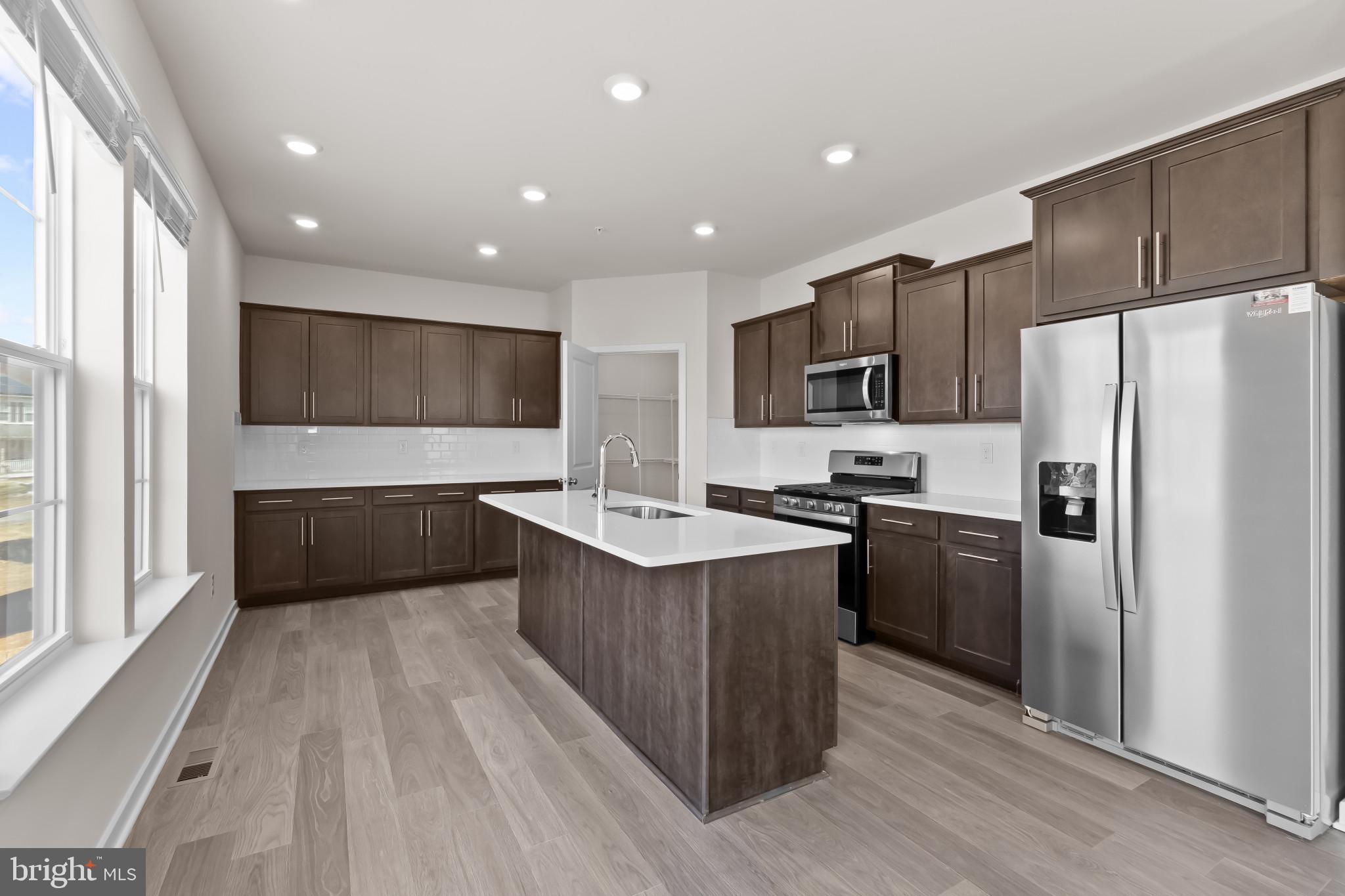 BEECHWOOD MANOR - Residential