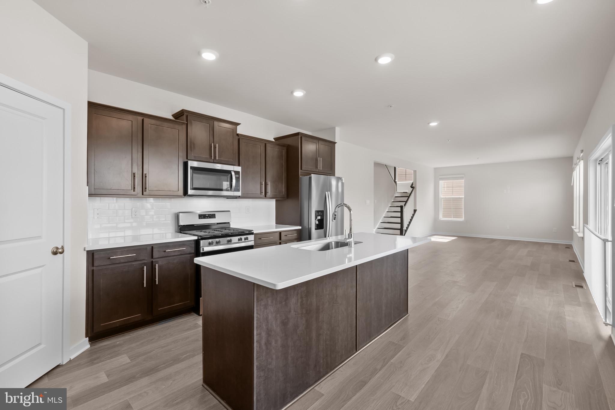 BEECHWOOD MANOR - Residential