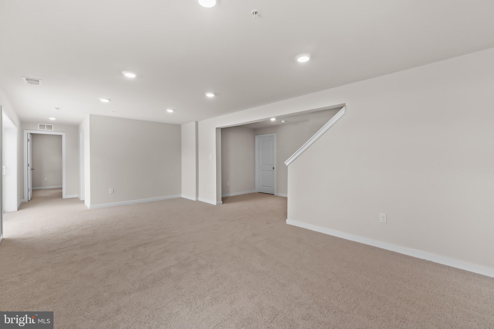 BEECHWOOD MANOR - Residential