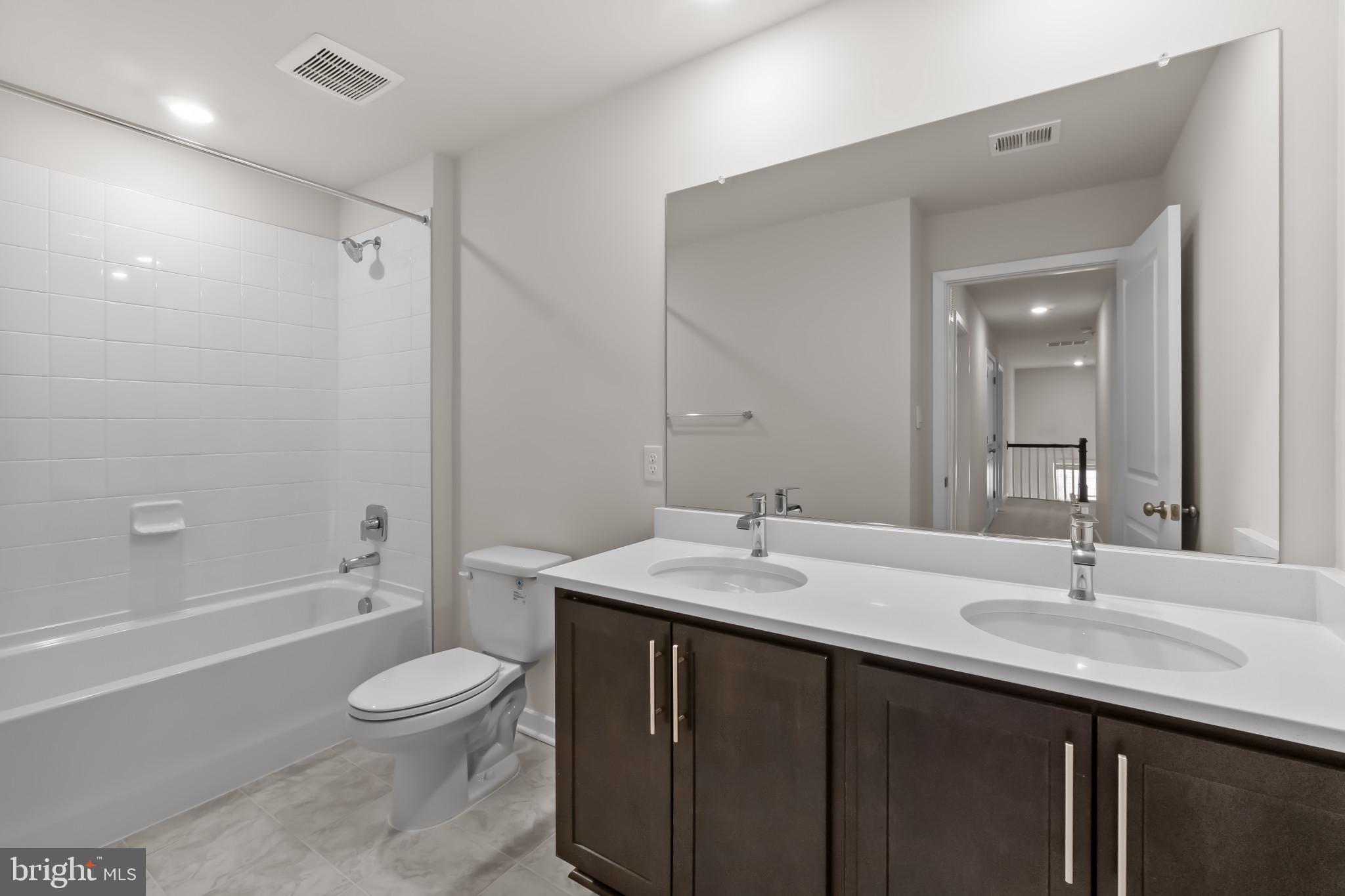 BEECHWOOD MANOR - Residential