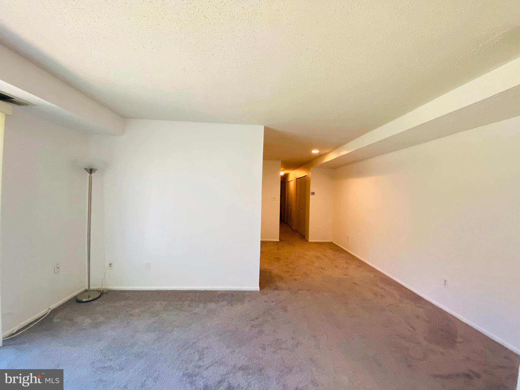 REISTERSTOWN - Residential