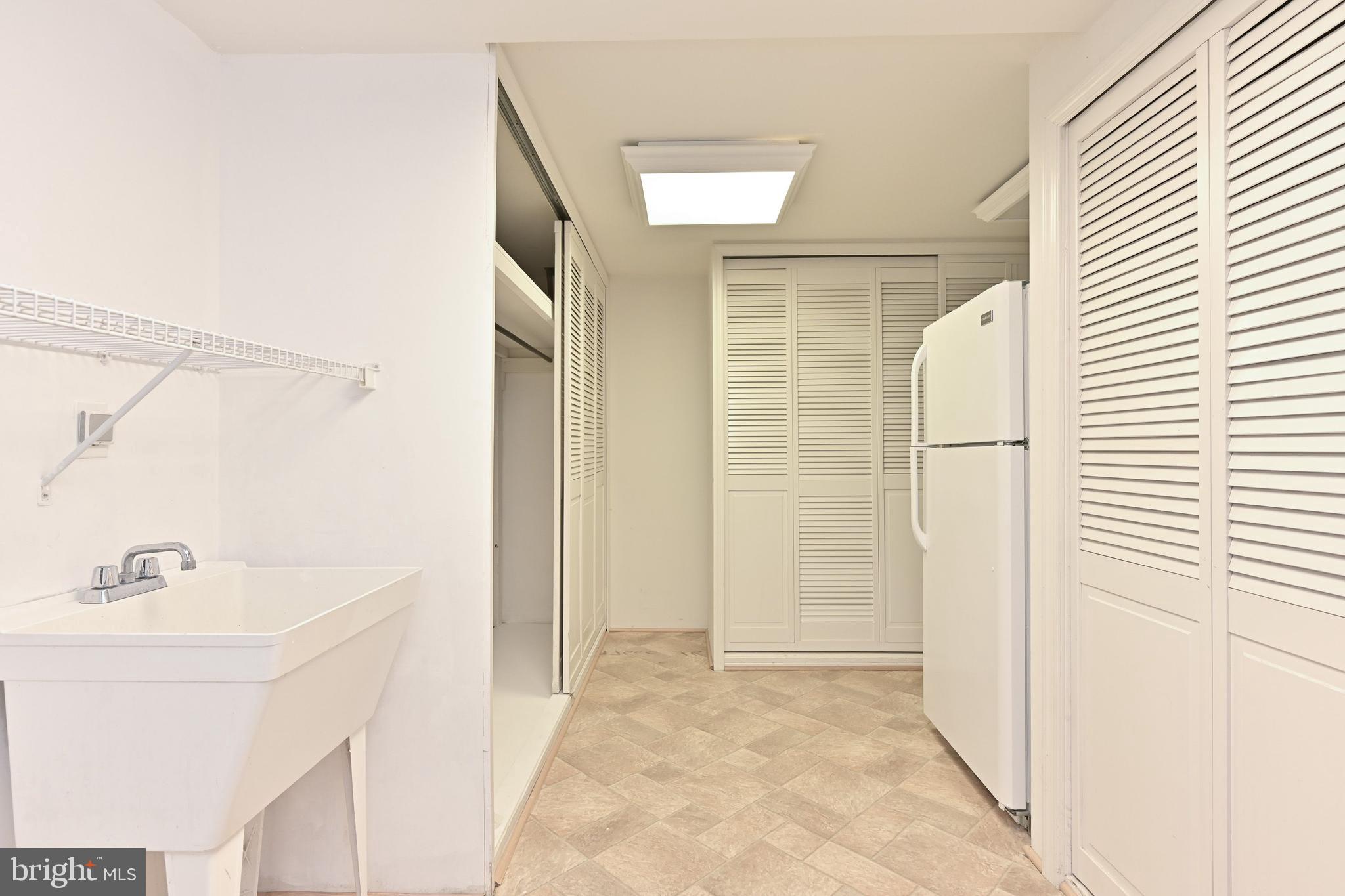 OAK HILL - Residential