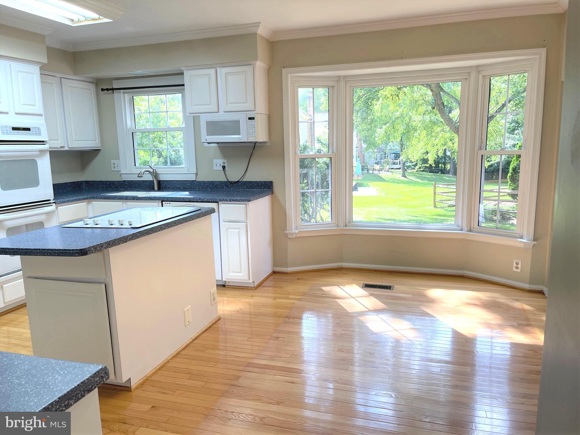 OAK HILL - Residential