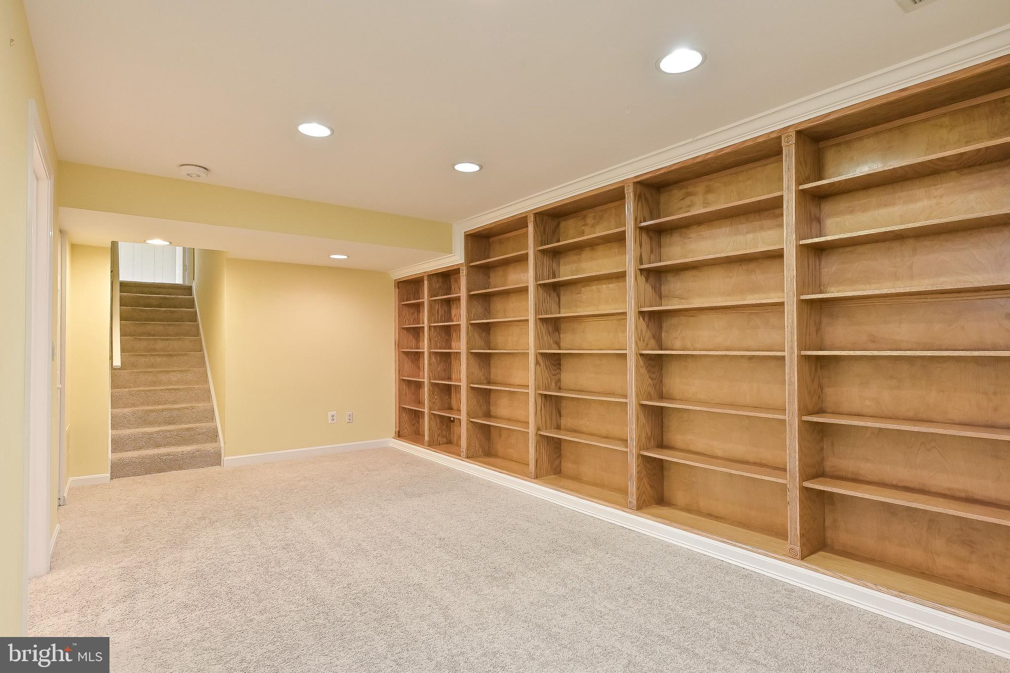 OAK HILL - Residential