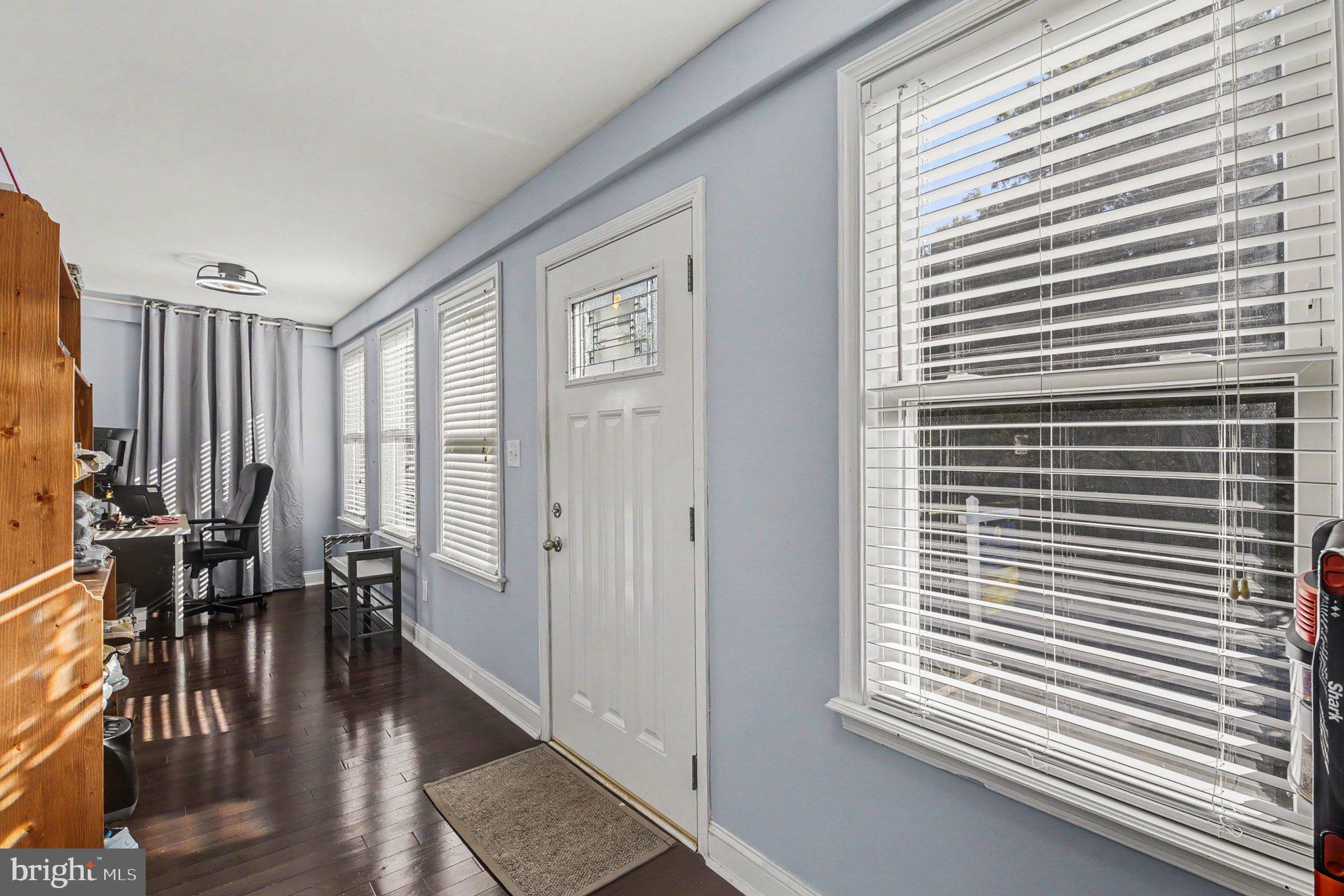 32 MIDSHIP ROAD