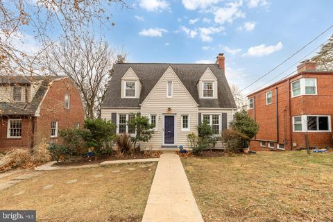 205 HODGES LANE TAKOMA PARK MD 20912