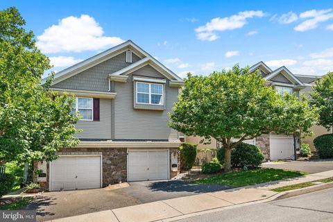 Townhouse For Rent - 447 Fort Hill Circle<br/> FORT WASHINGTON, PA 19034