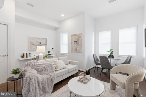 Photo of 1626 15th Street NW #301, WASHINGTON, DC 20009 (MLS # DCDC2275264)