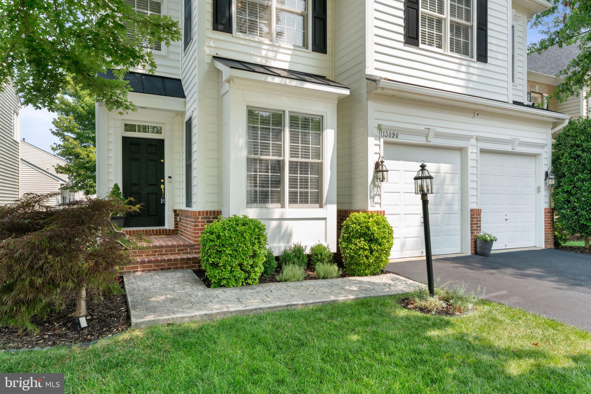 13090 TAVERNER LOOP