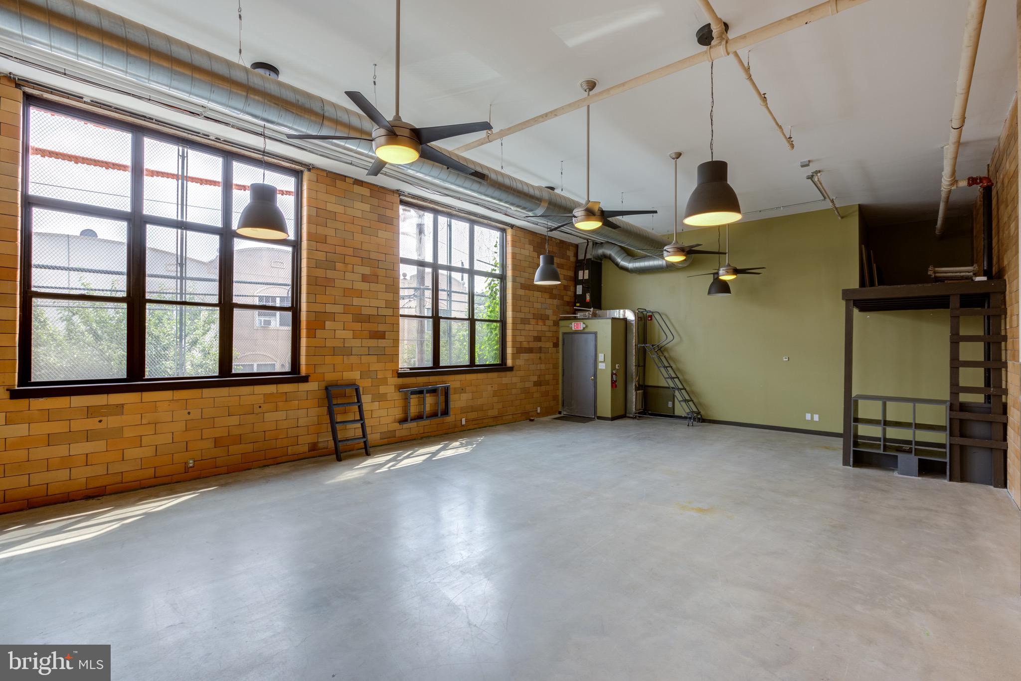 NORRIS SQUARE - Residential