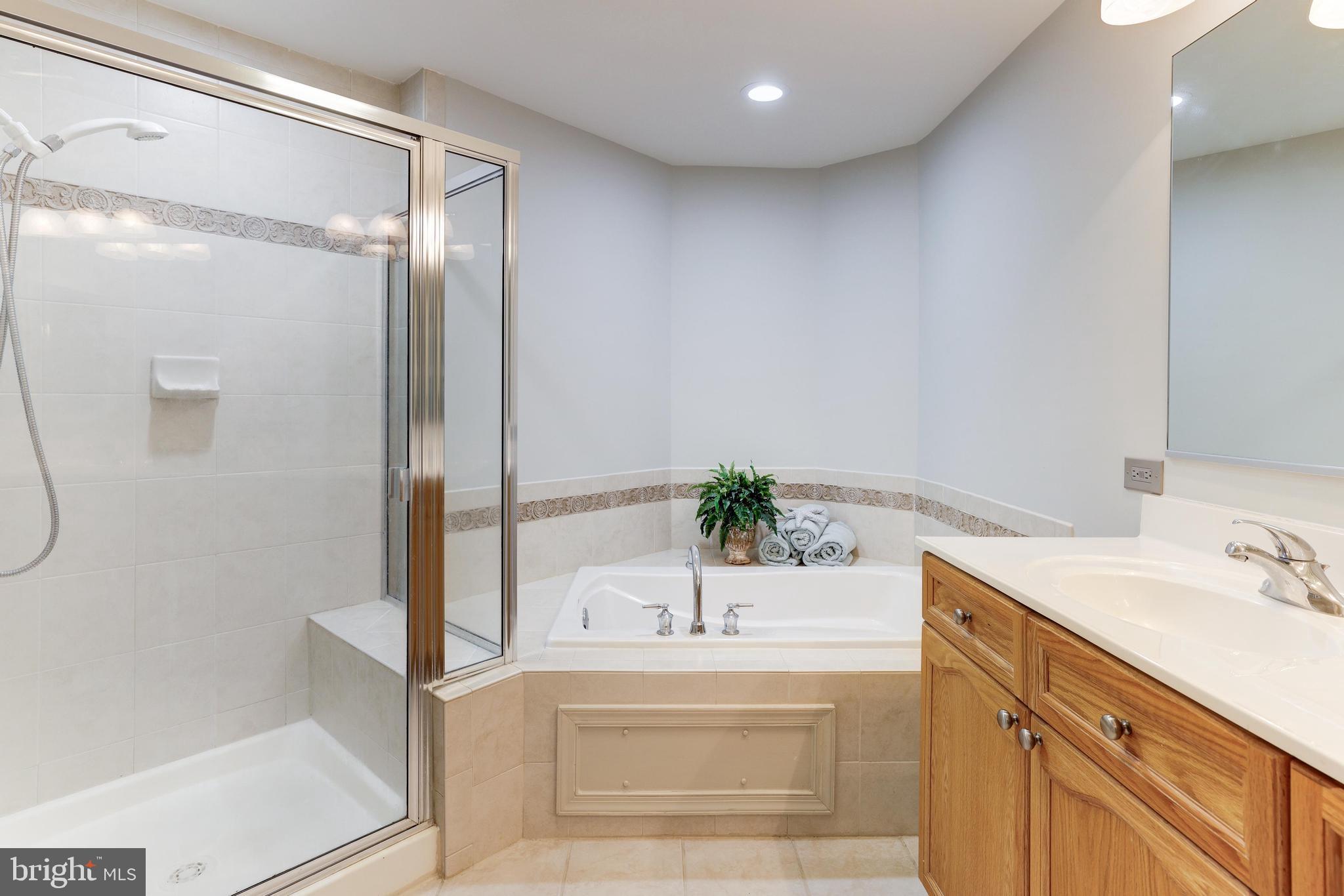 BELMONT BAY - Residential