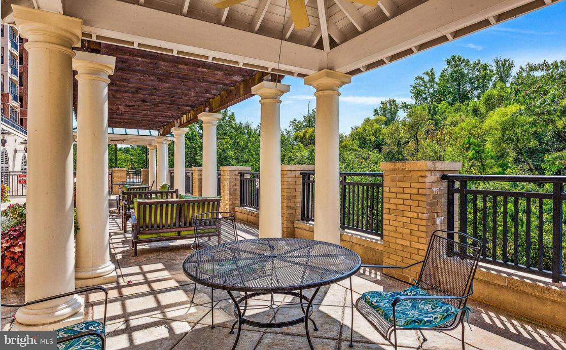 BELMONT BAY - Residential