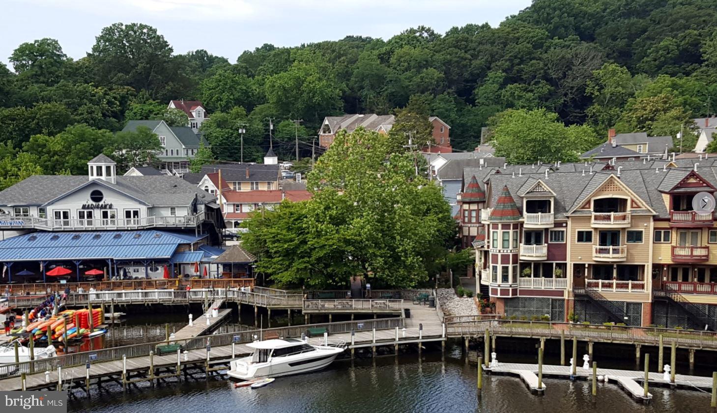 BELMONT BAY - Residential