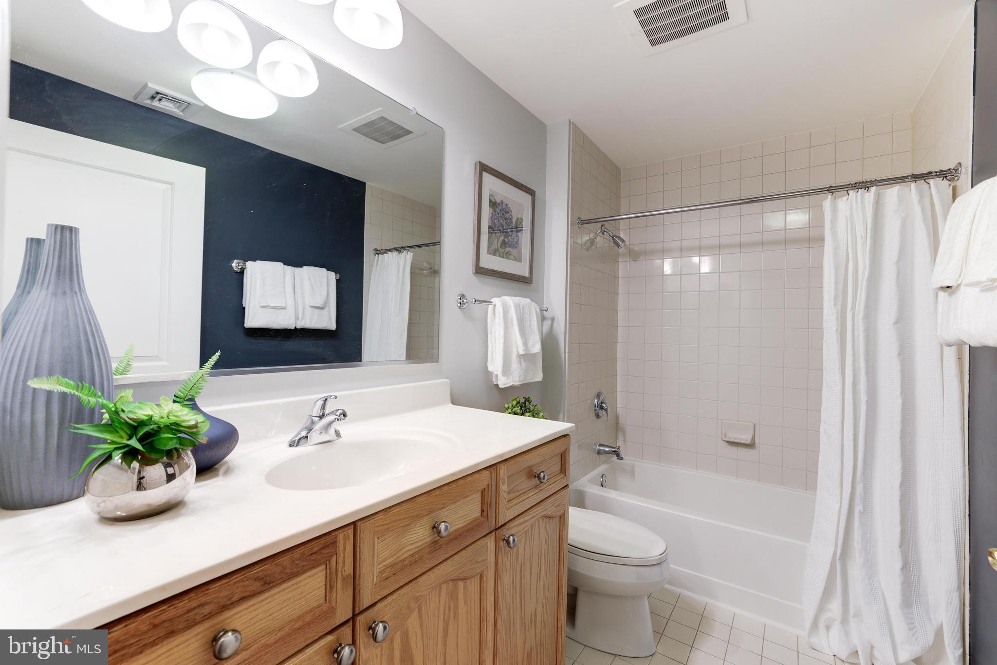 BELMONT BAY - Residential