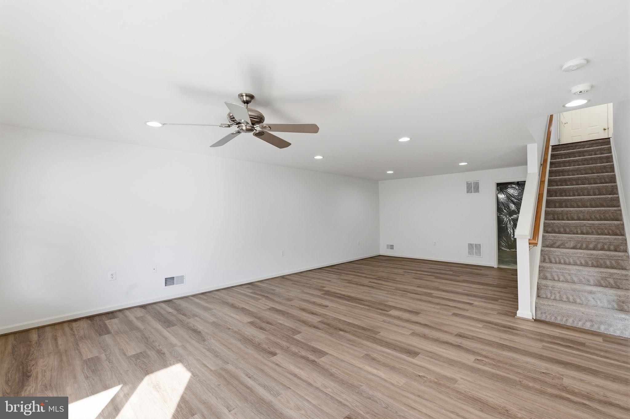 FALLS RUN - Residential