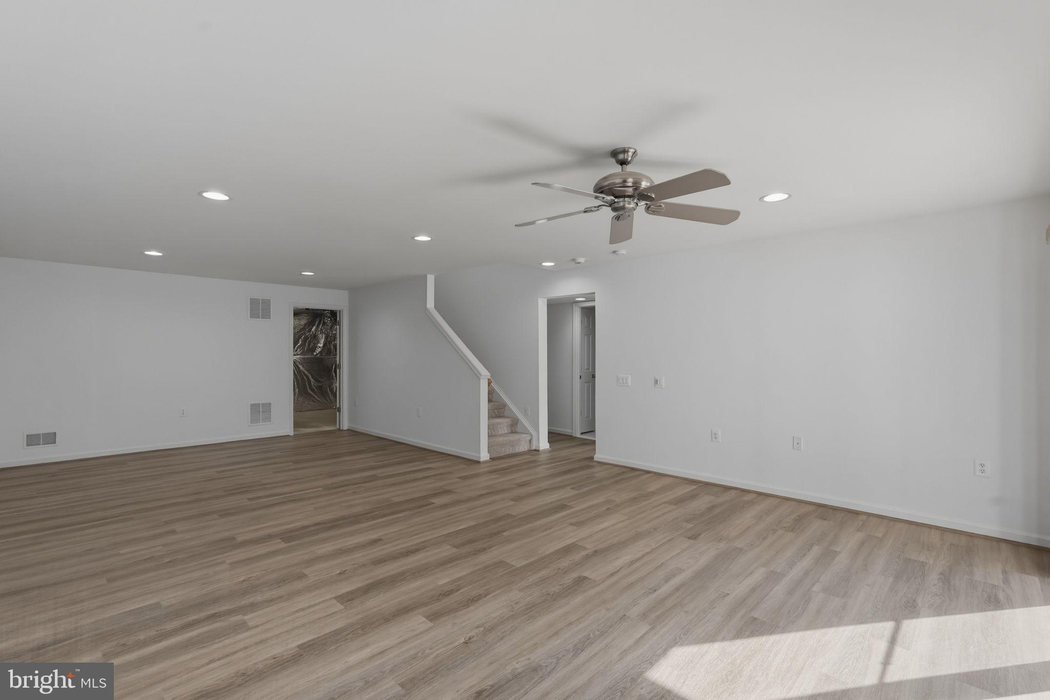 FALLS RUN - Residential