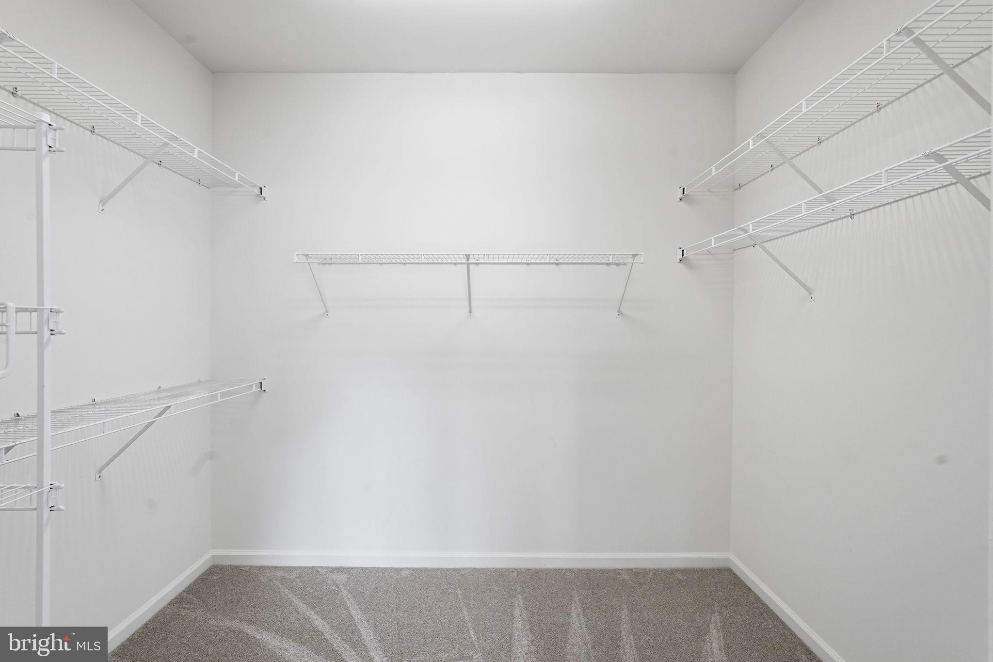 FALLS RUN - Residential