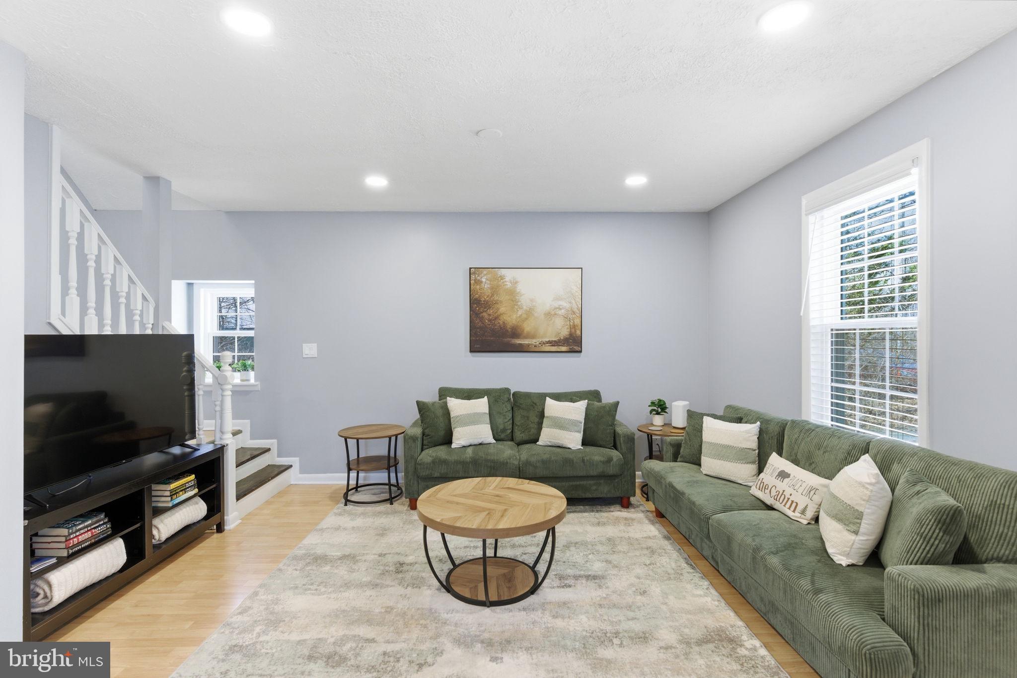 GLENWOOD FOREST - Residential