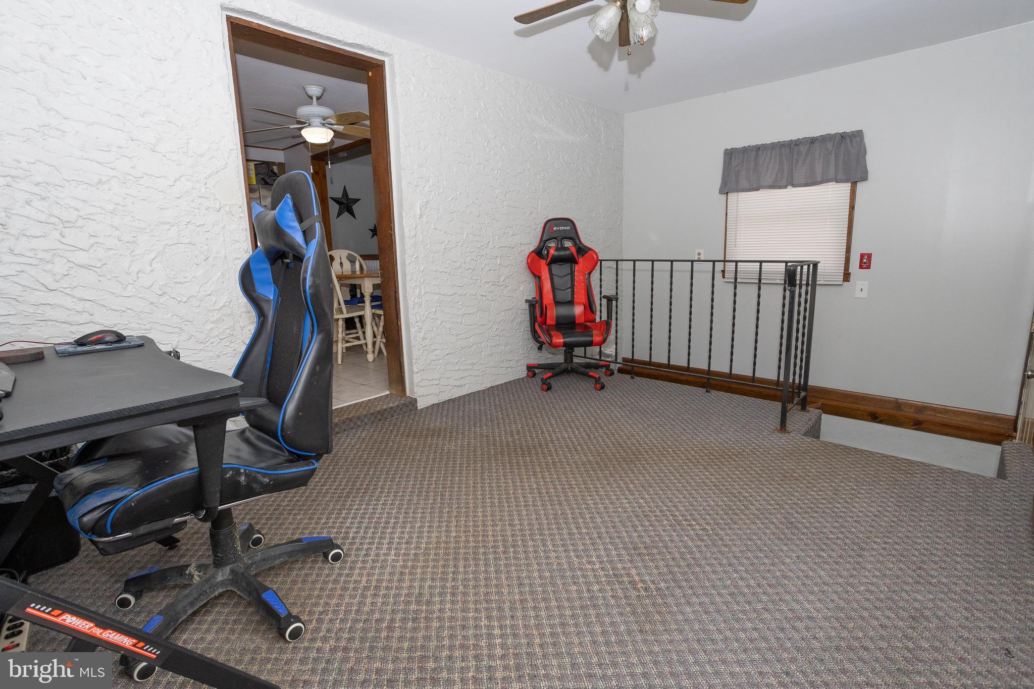 FEASTERVILLE - Residential