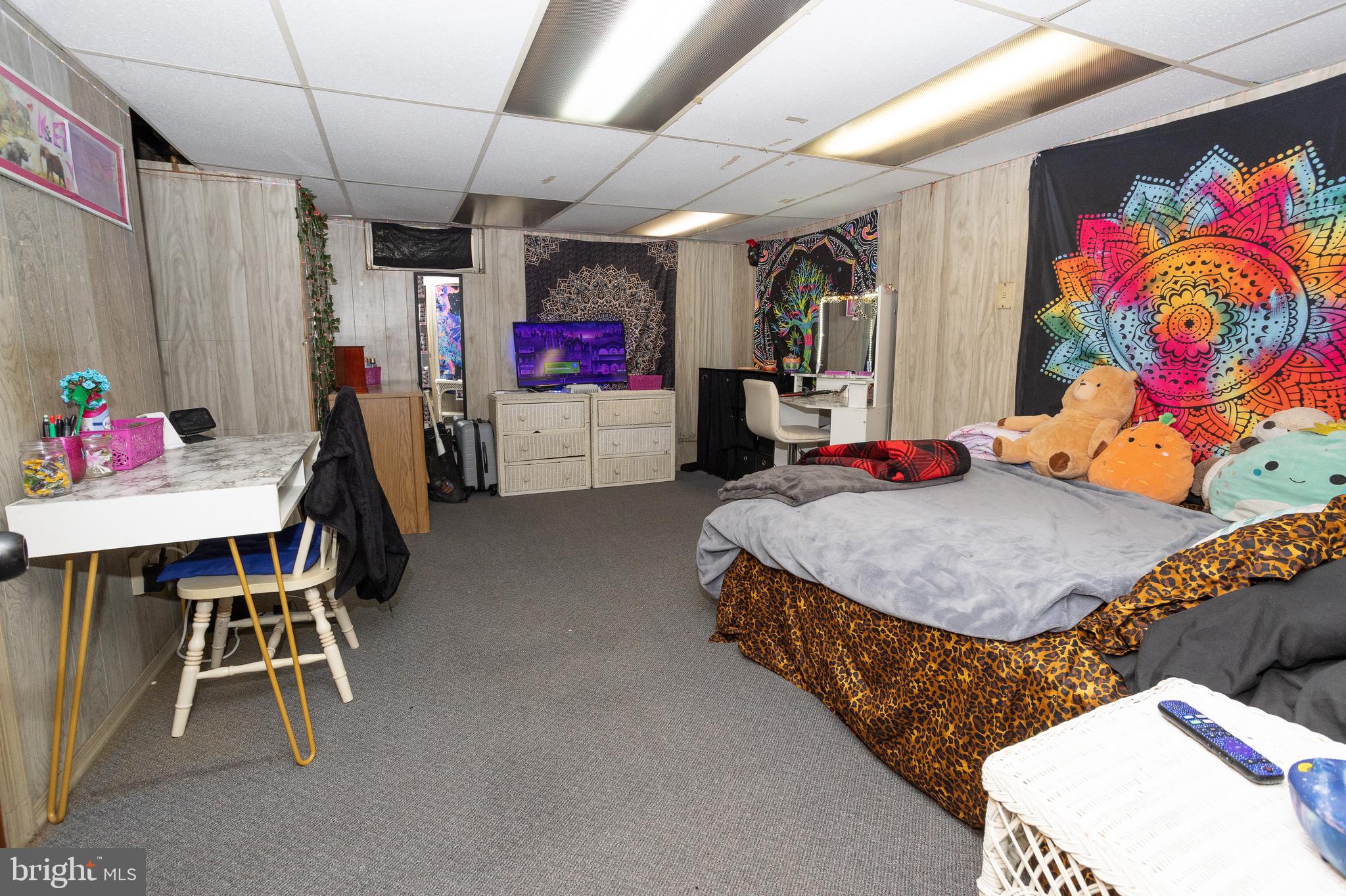 FEASTERVILLE - Residential