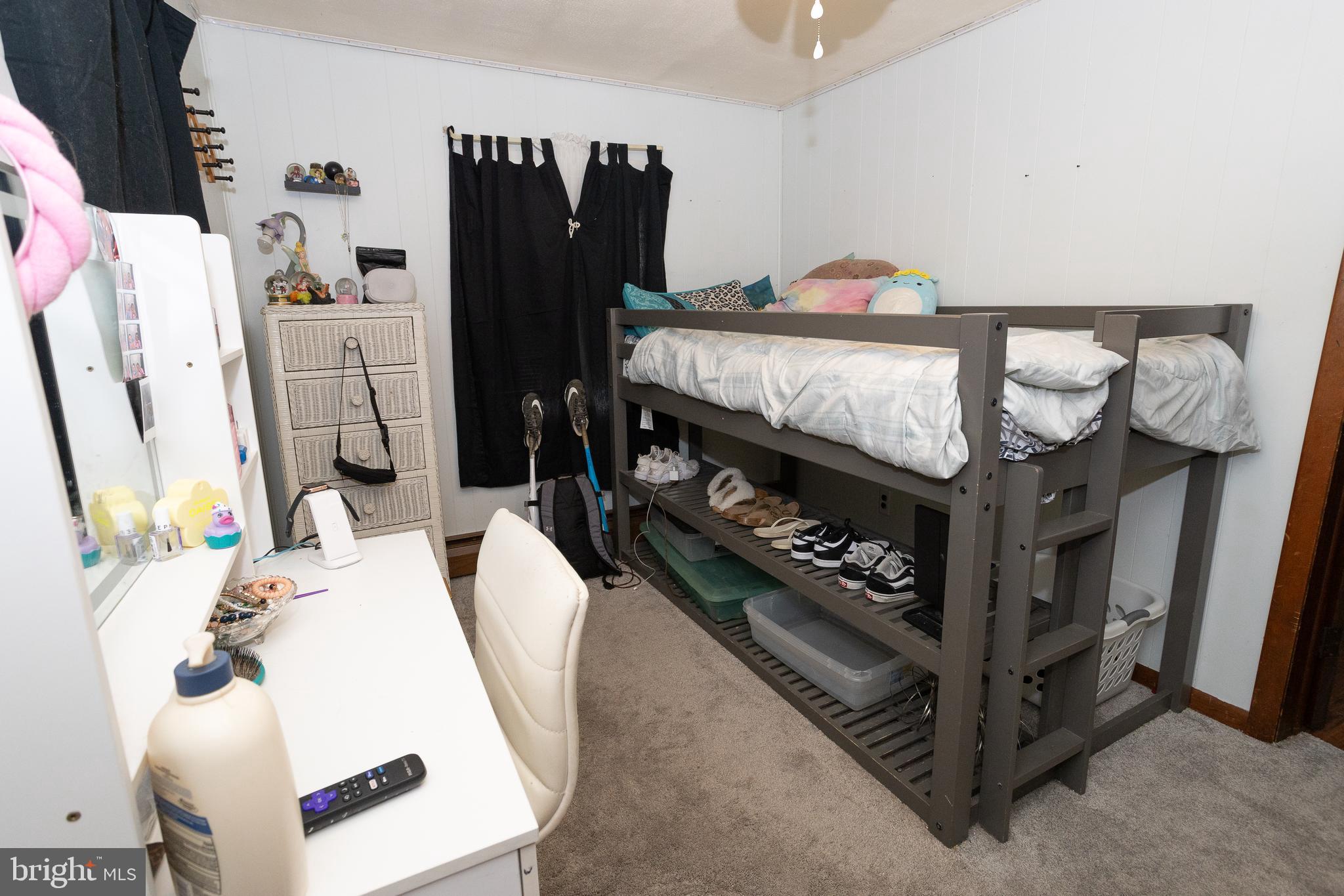 FEASTERVILLE - Residential