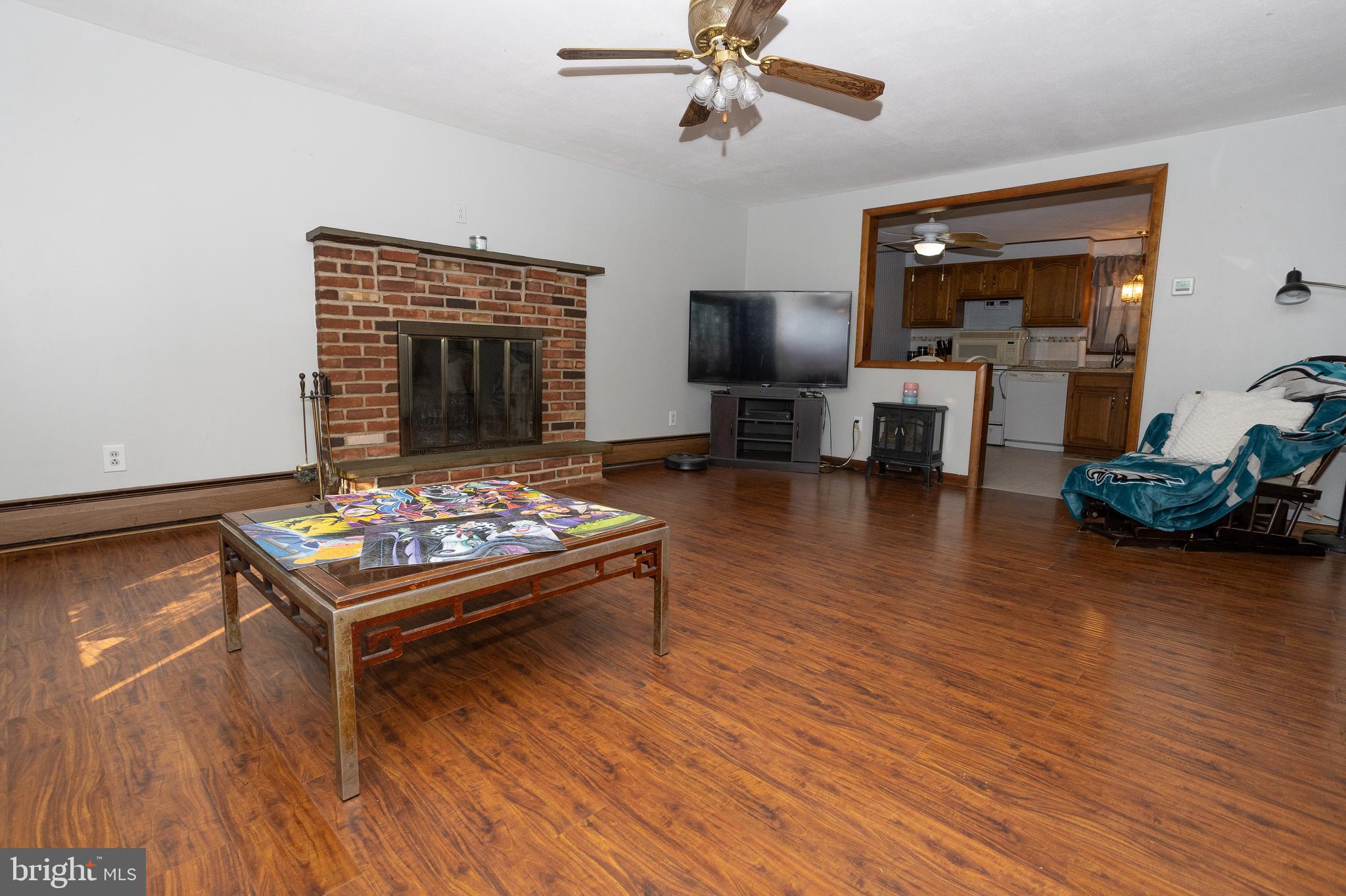 FEASTERVILLE - Residential