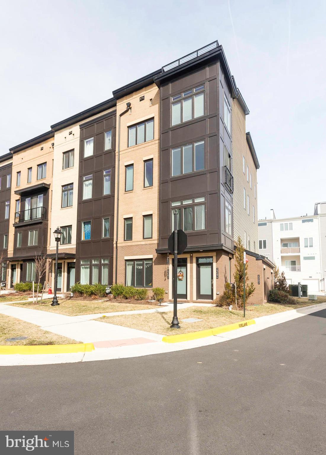 LOUDOUN VALLEY CARLISLE - Residential Lease