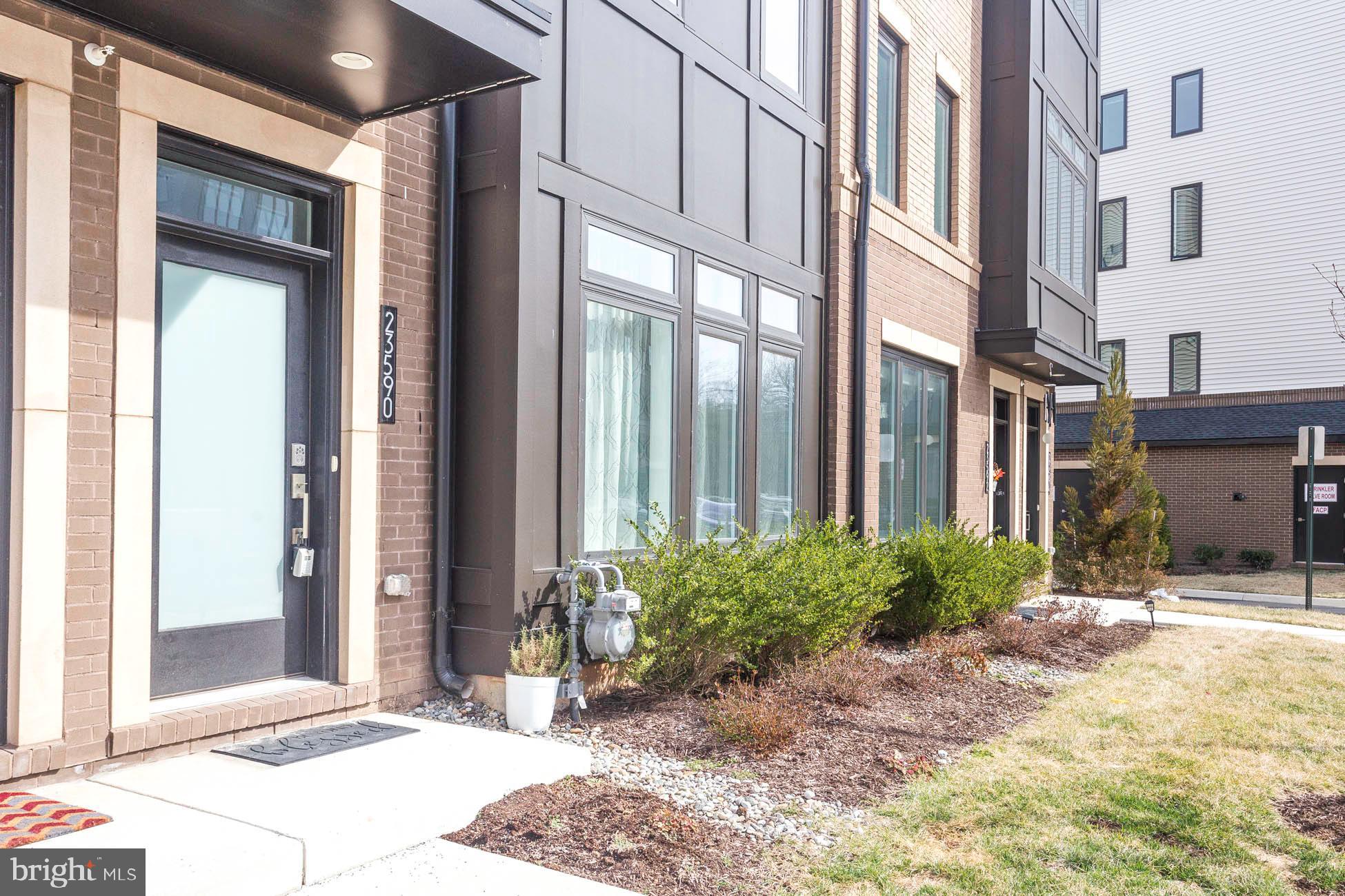 LOUDOUN VALLEY CARLISLE - Residential Lease