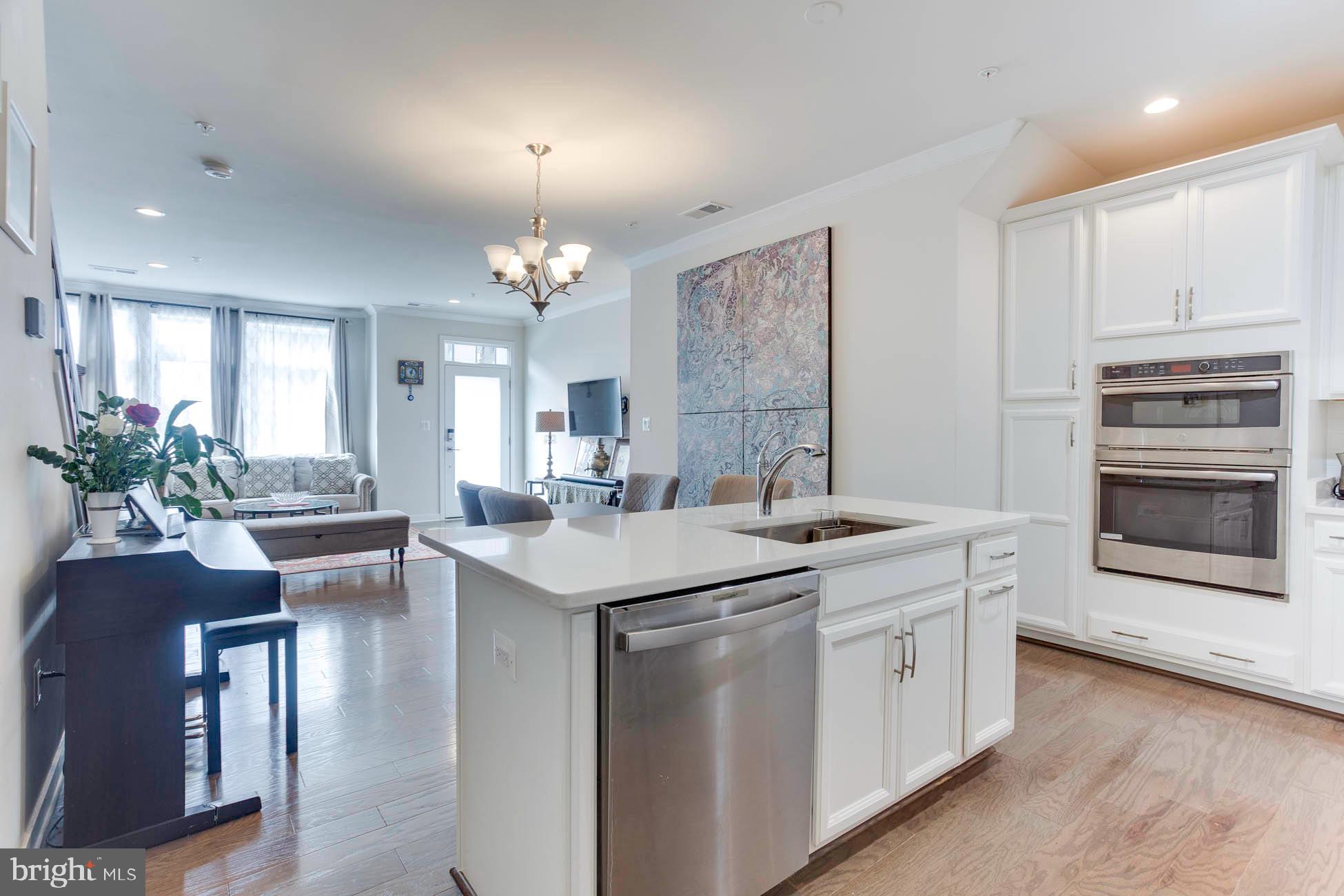 LOUDOUN VALLEY CARLISLE - Residential Lease