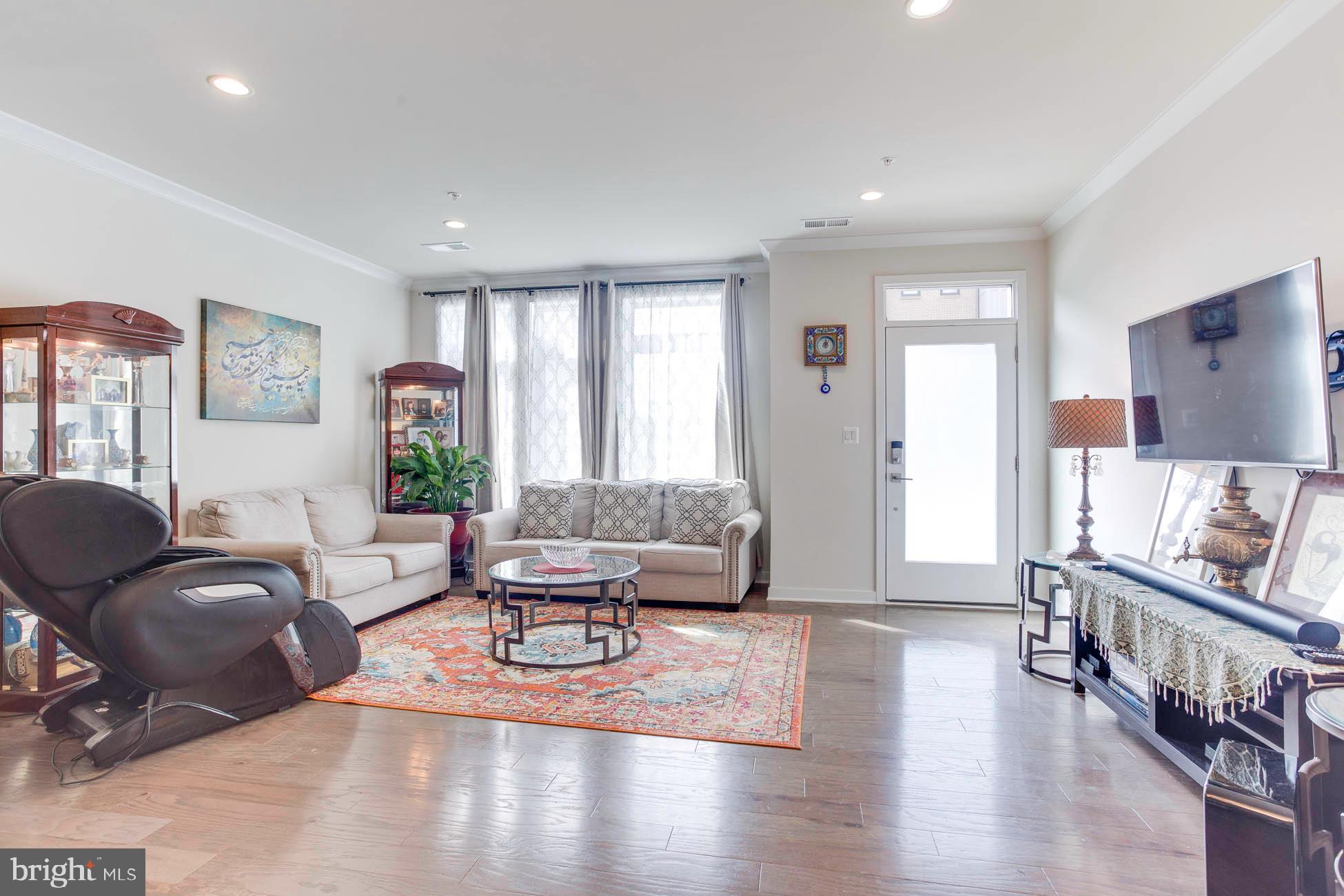 LOUDOUN VALLEY CARLISLE - Residential Lease