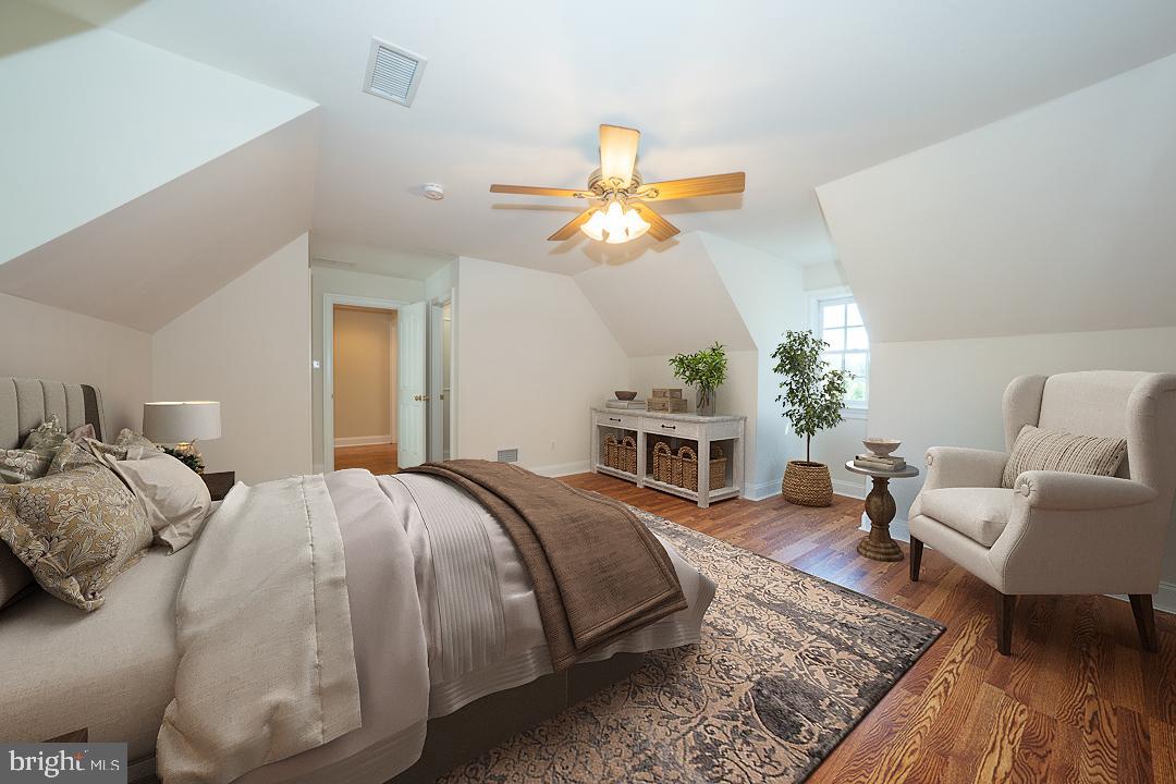 SPRING MEADOW FARM - Residential