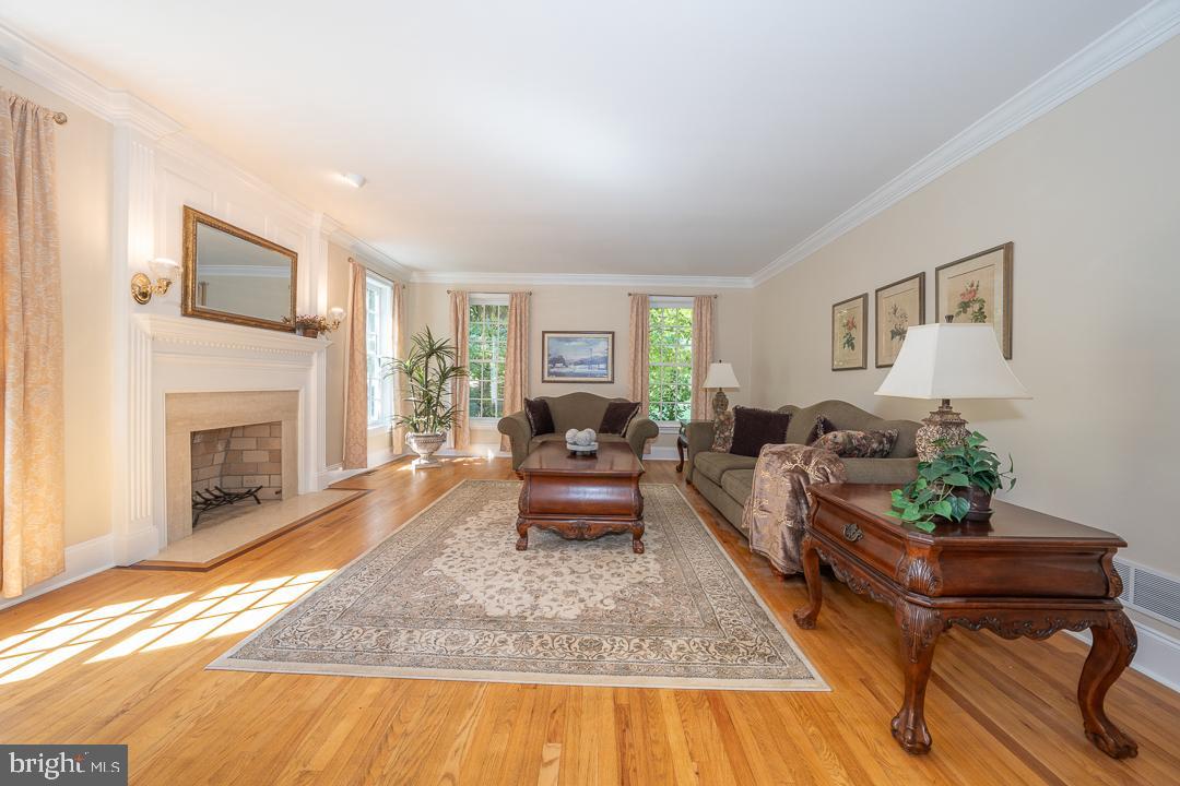 2 SPRING MEADOW FARM LANE