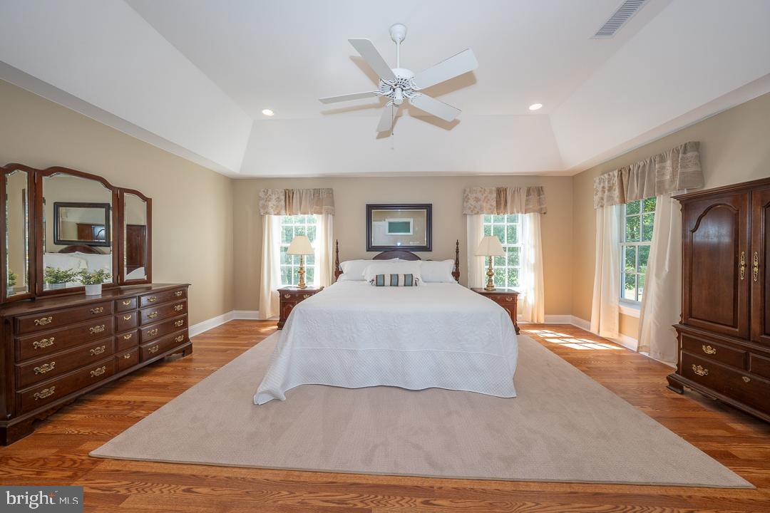 SPRING MEADOW FARM - Residential