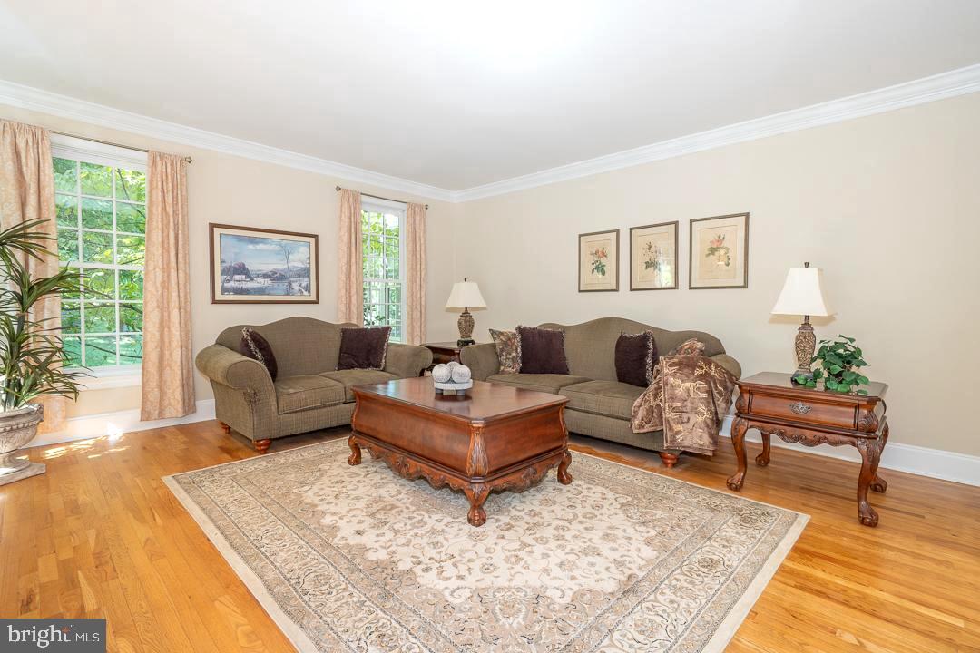 SPRING MEADOW FARM - Residential