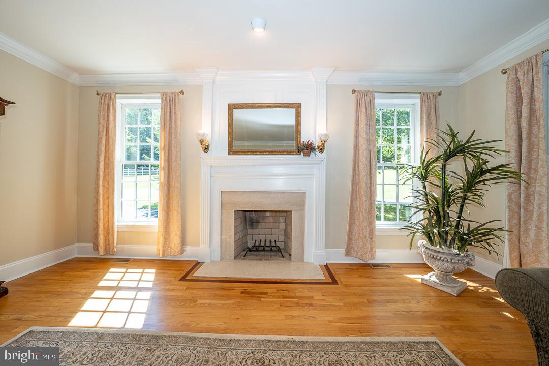 SPRING MEADOW FARM - Residential