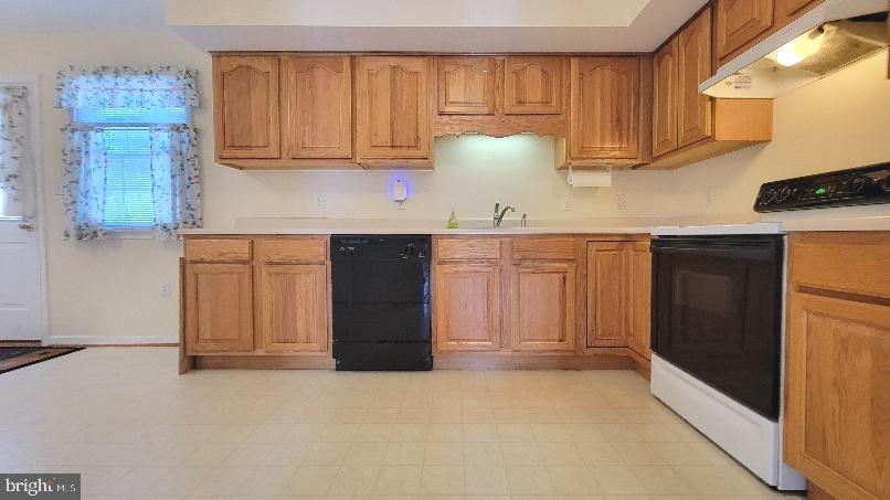 EAST RIDGE TOWNHOMES - Residential