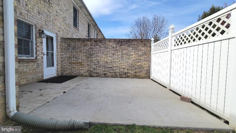 EAST RIDGE TOWNHOMES - Residential