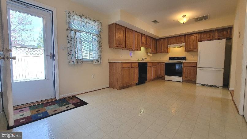 EAST RIDGE TOWNHOMES - Residential