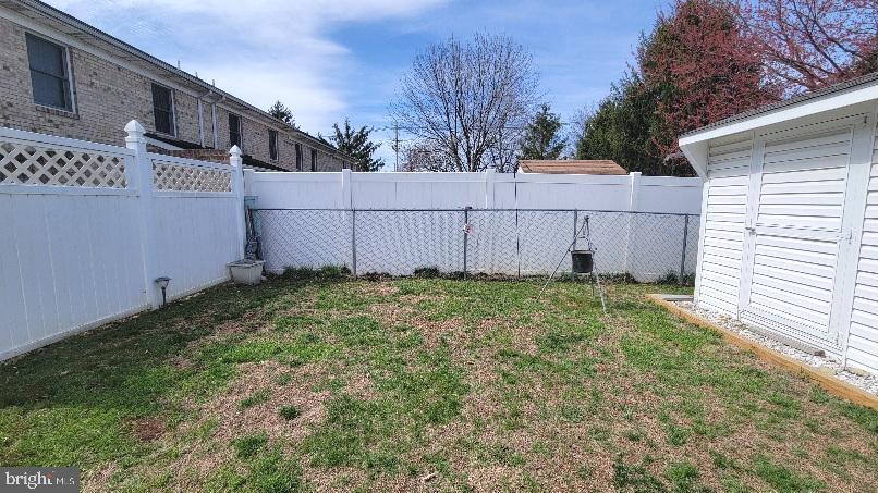 EAST RIDGE TOWNHOMES - Residential