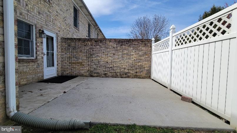 EAST RIDGE TOWNHOMES - Residential