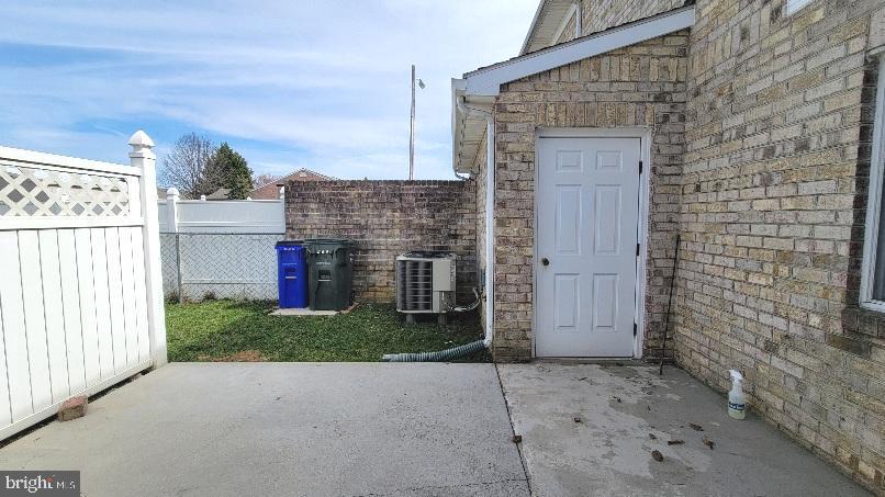 EAST RIDGE TOWNHOMES - Residential