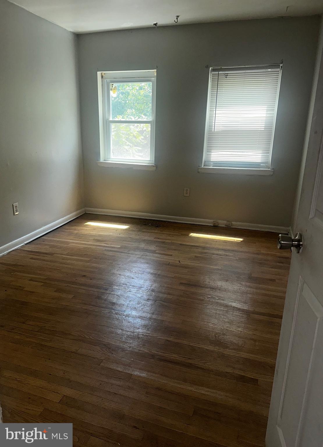 832 W 5TH STREET