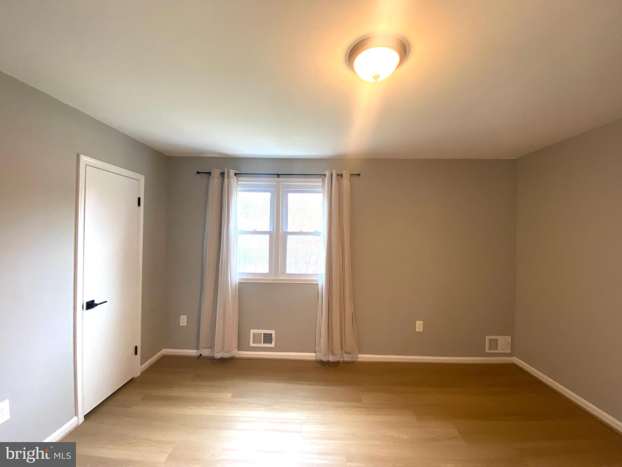 SHADY GROVE VILLAGE - Residential Lease