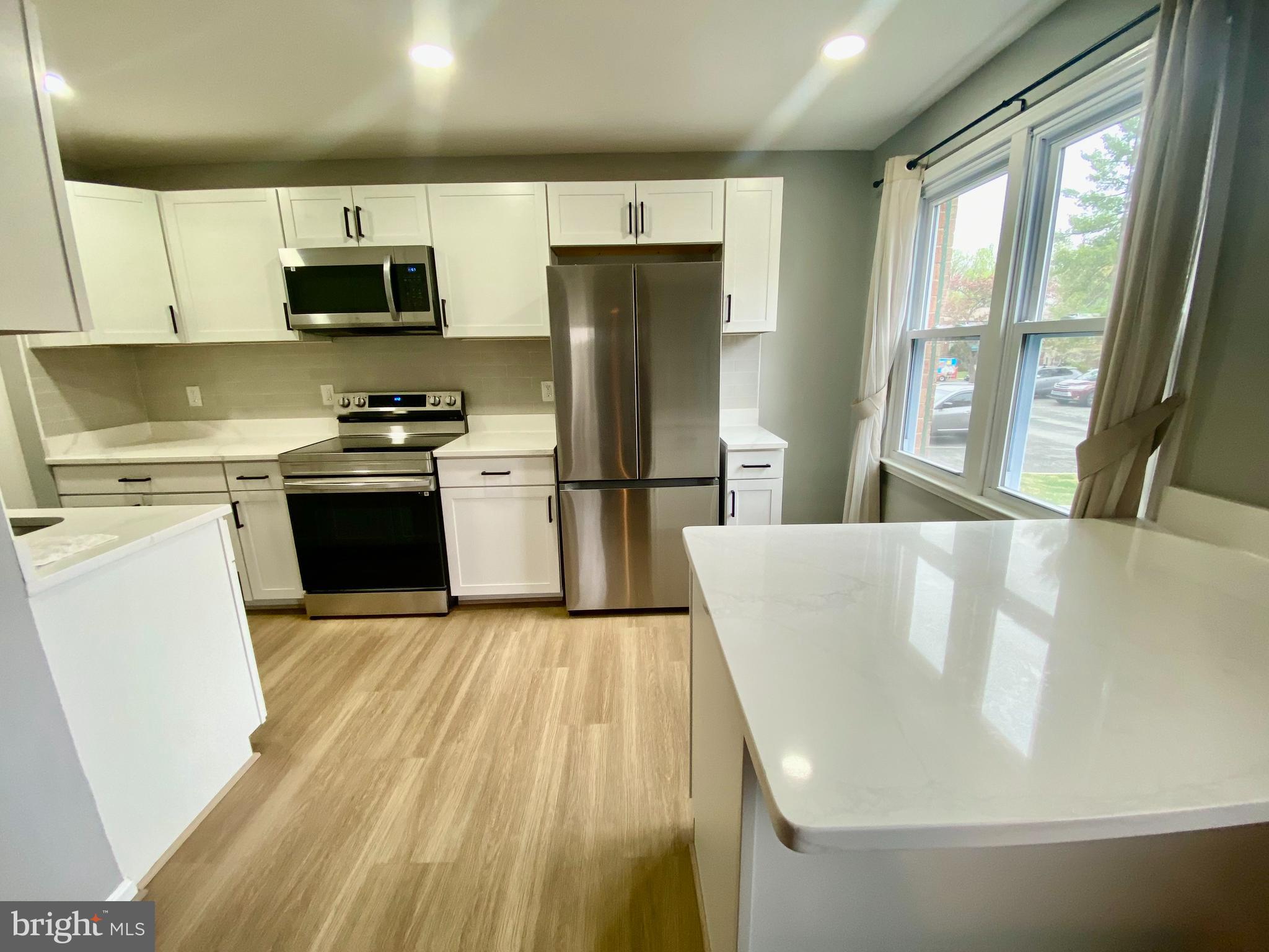 SHADY GROVE VILLAGE - Residential Lease