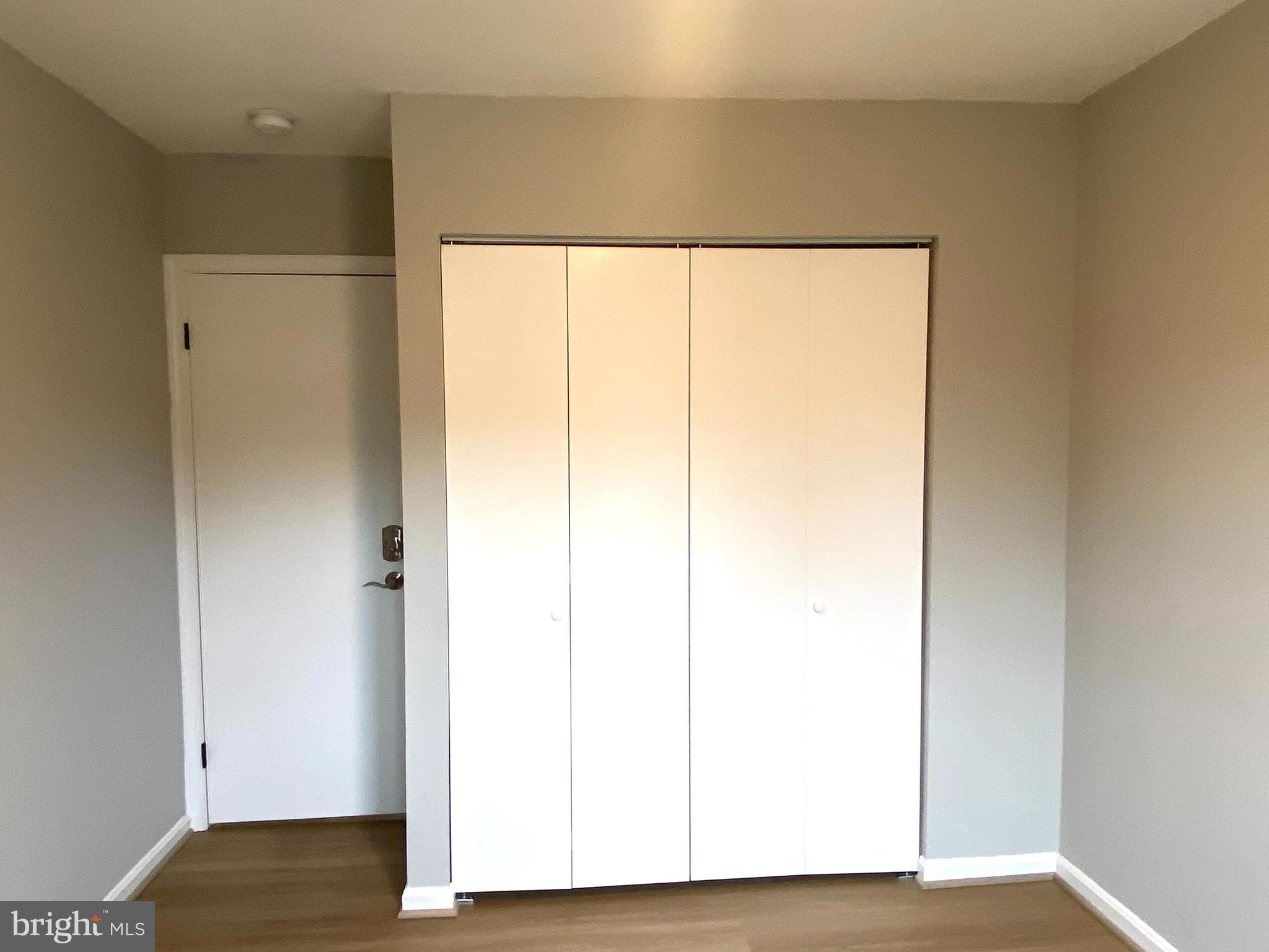 SHADY GROVE VILLAGE - Residential Lease