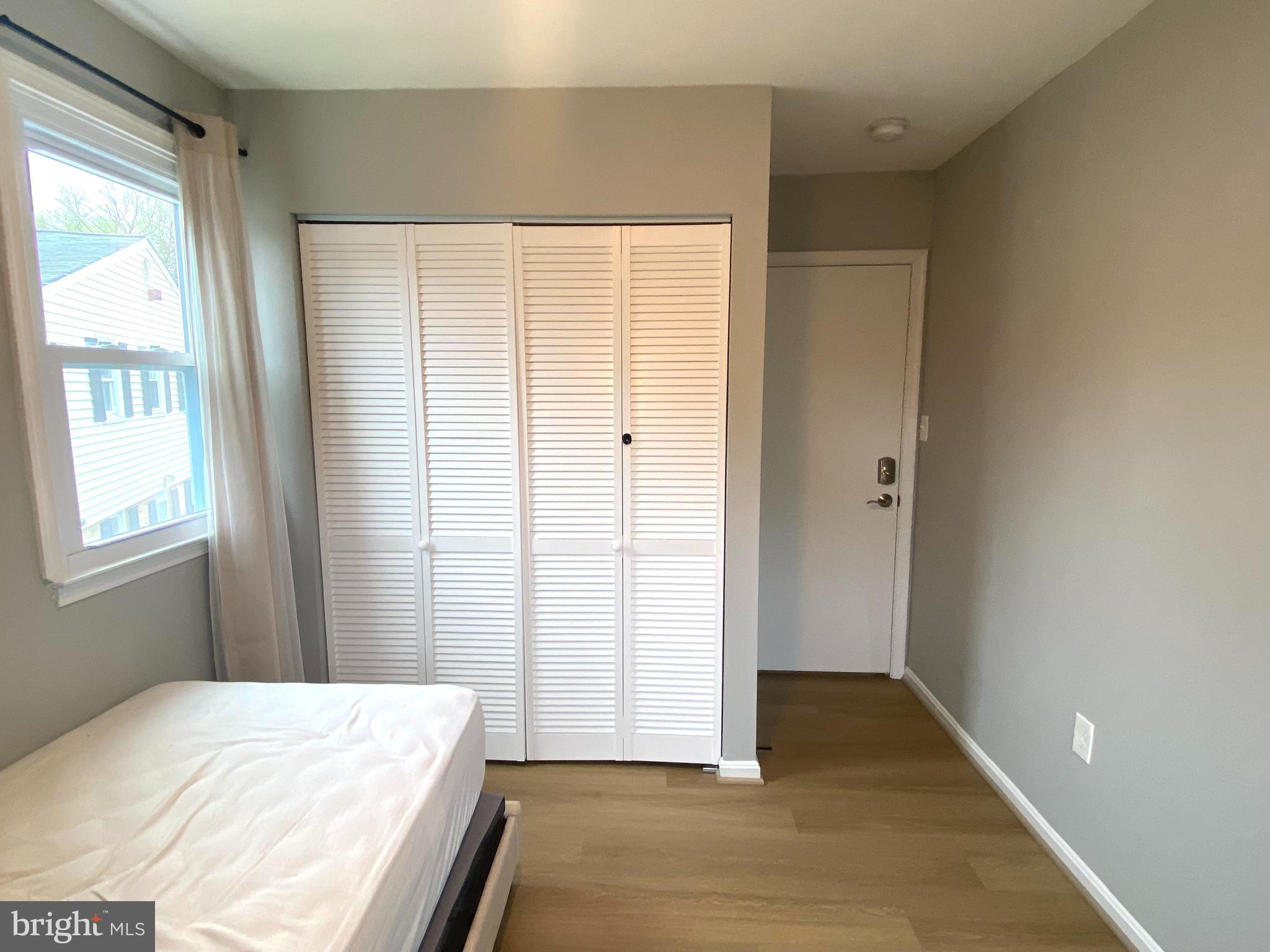 SHADY GROVE VILLAGE - Residential Lease